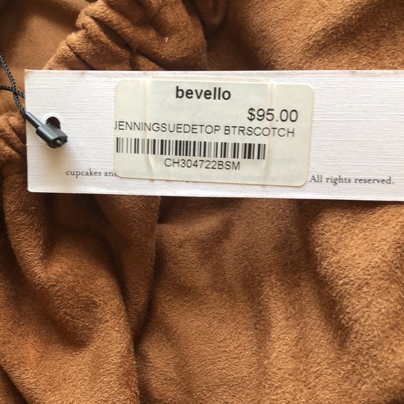 Cupcakes and Cashmere size medium - Picture 6 of 9